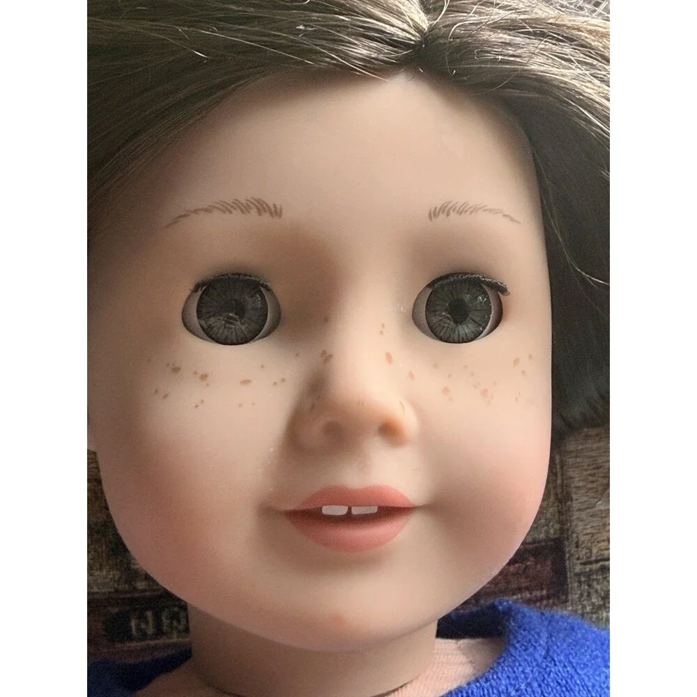 American Girl Truly Me Doll Brunette Green Eyes Freckles 18” Blue Dress AS IS
